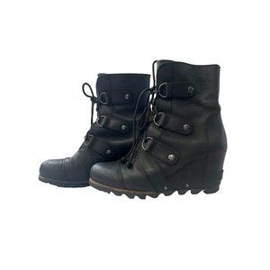 Sorel Joan of Artic Black Leather Wedge size 7.5 hidden wedge mid calf lace up